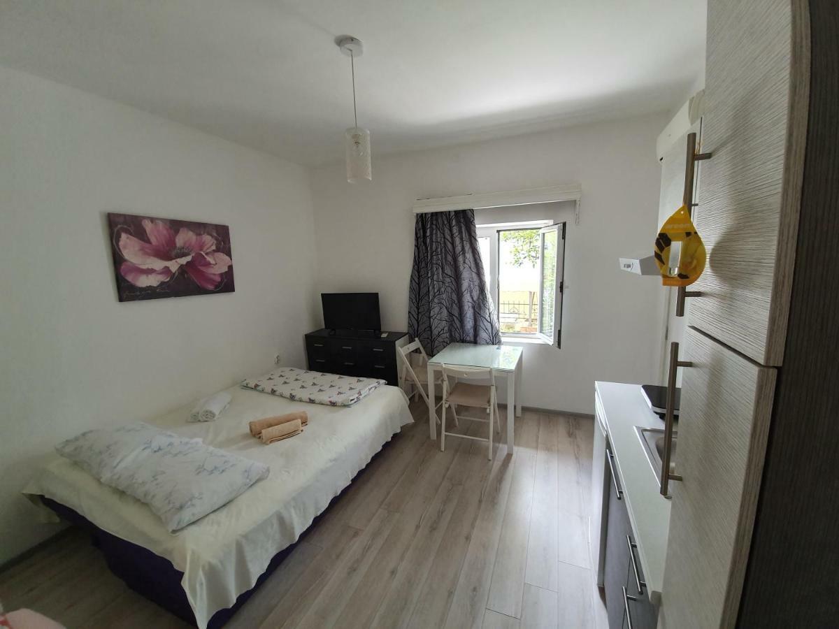 Studio Apartments Ilija Kotor Exterior foto